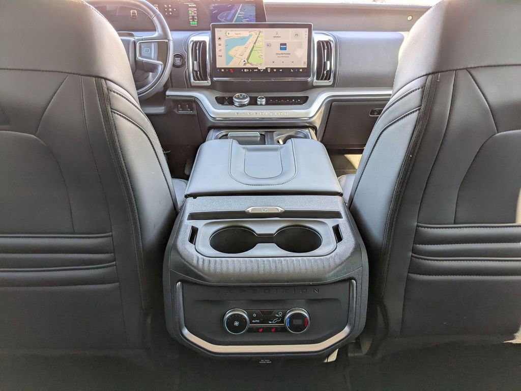 Used 2025 Ford Expedition Max Platinum image 31