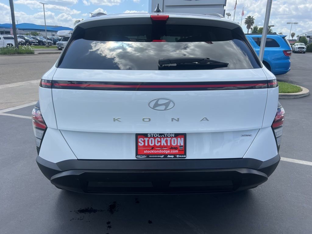 Used 2025 Hyundai Kona SEL AWD/4WD image 18
