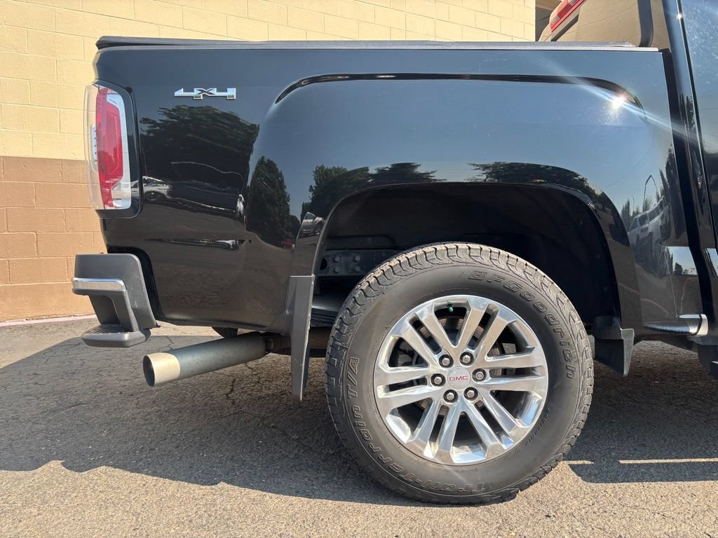 Used 2017 GMC Canyon SLT w/ Driver Alert Package AWD/4WD image 4