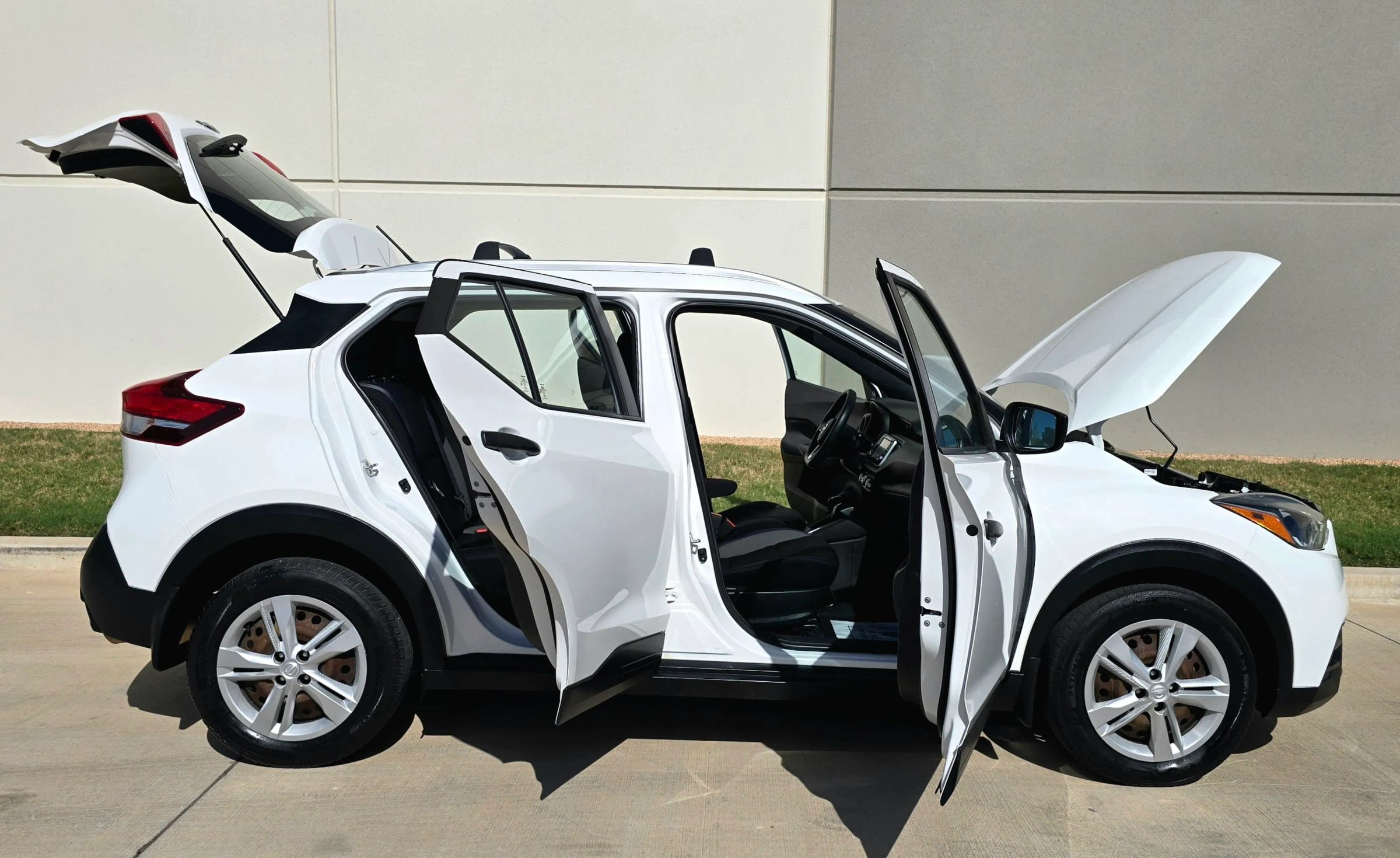 Used 2018 Nissan Kicks S w/ Exterior Package FWD image 13