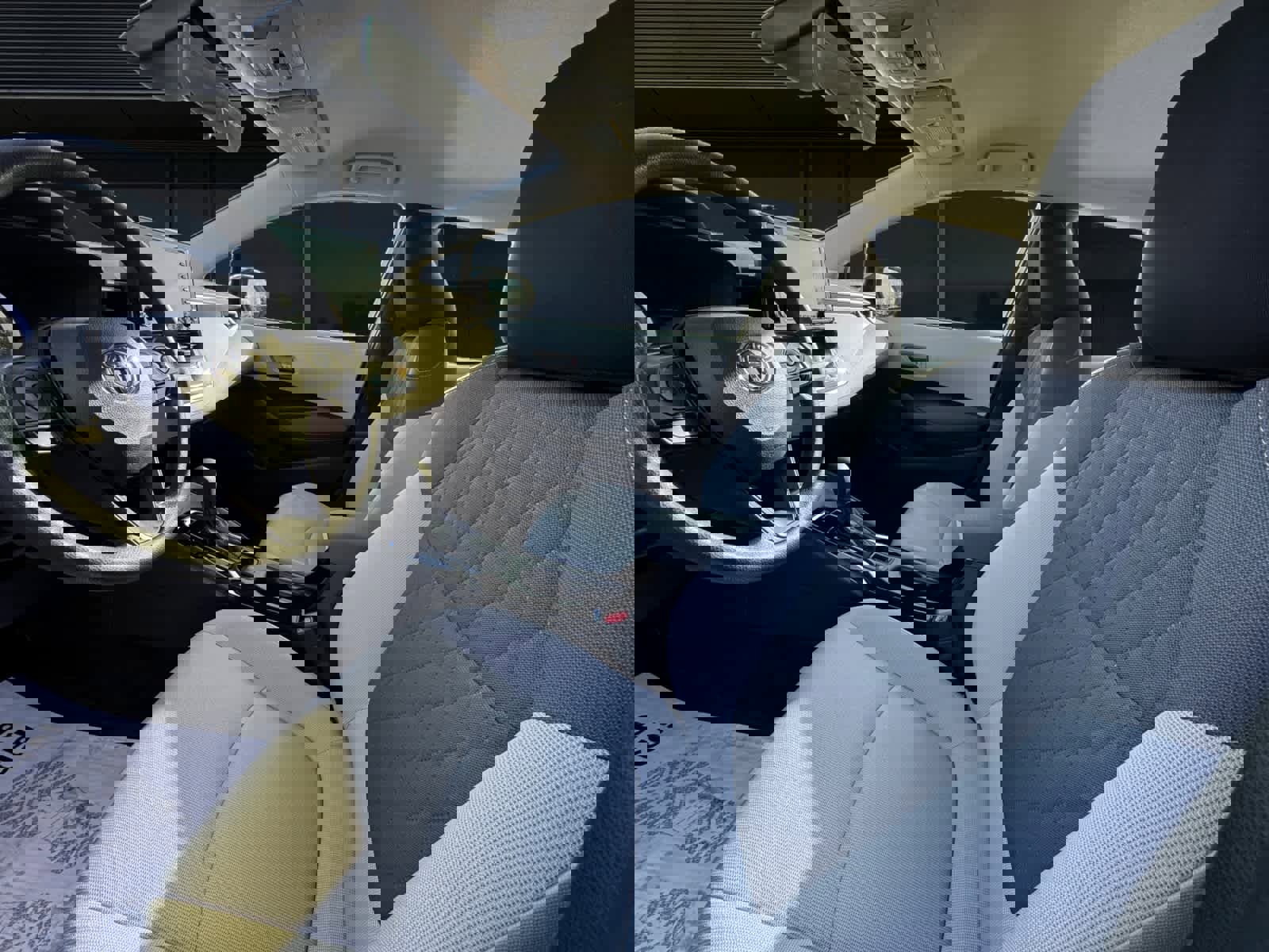 Certified 2022 Toyota Corolla LE image 2