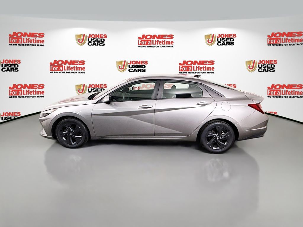 Used 2021 Hyundai Elantra SEL image 12
