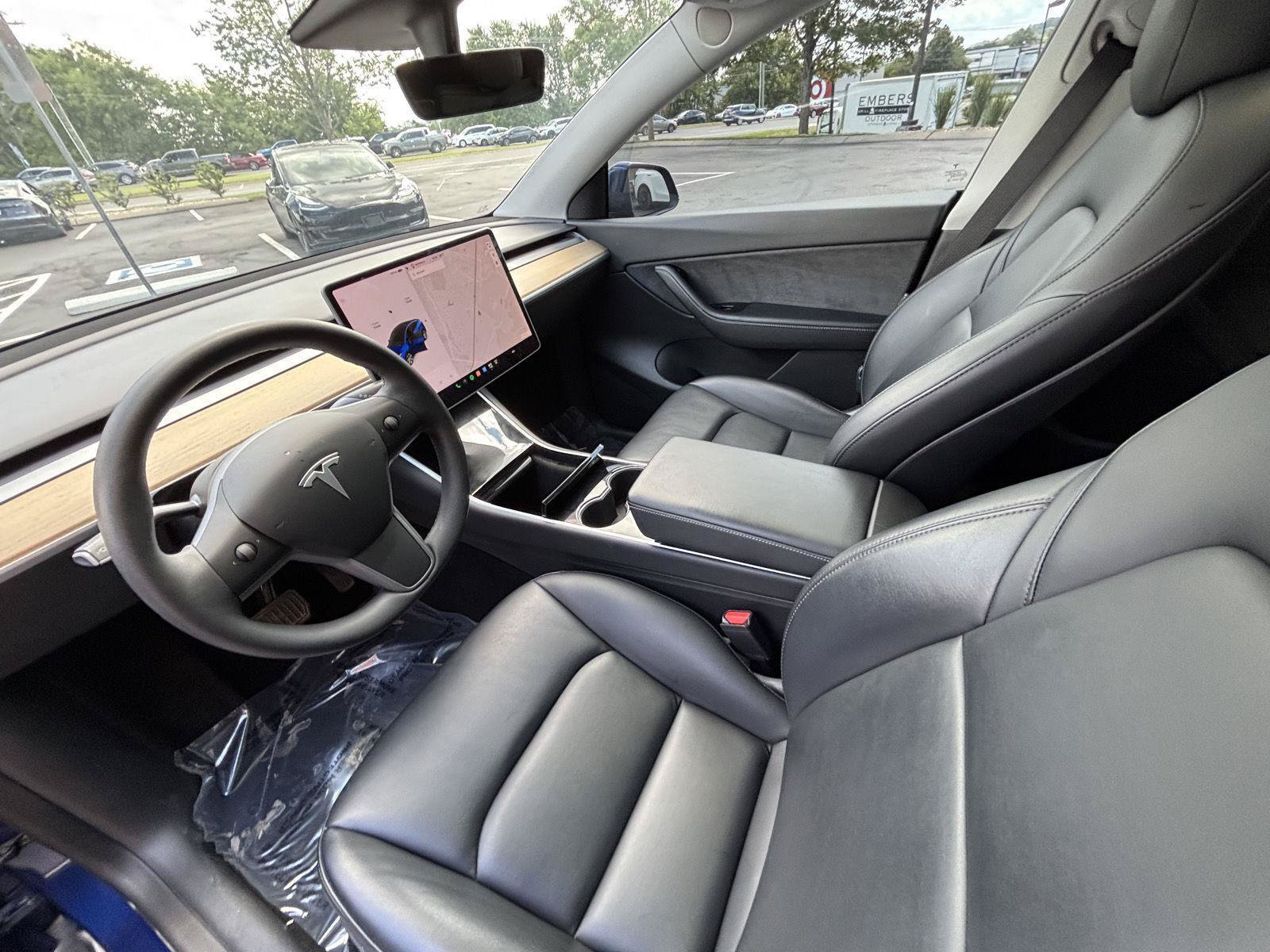 Used 2021 Tesla Model Y Long Range AWD/4WD image 11