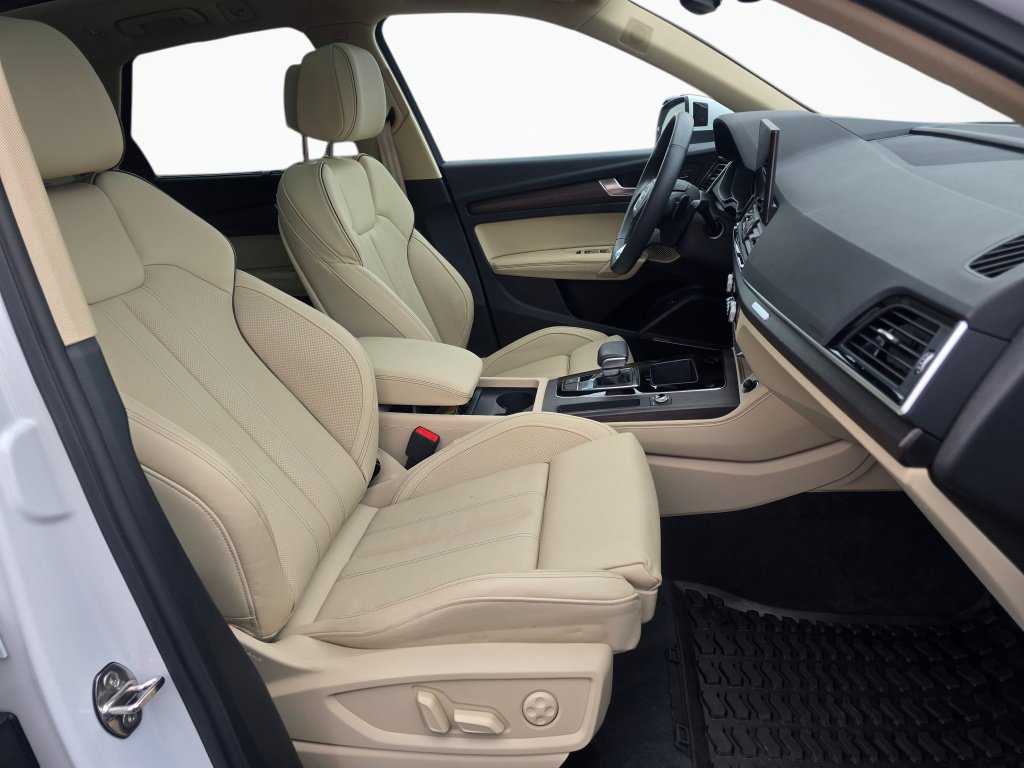 Used 2025 Audi Q5 e Prestige w/ Prestige Package AWD/4WD image 27