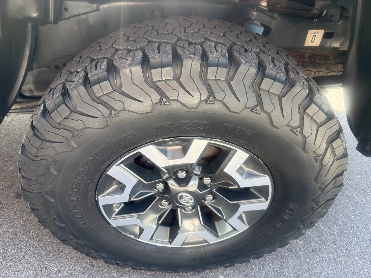 Used 2016 Toyota Tacoma TRD Off-Road w/ Towing Package RWD image 18