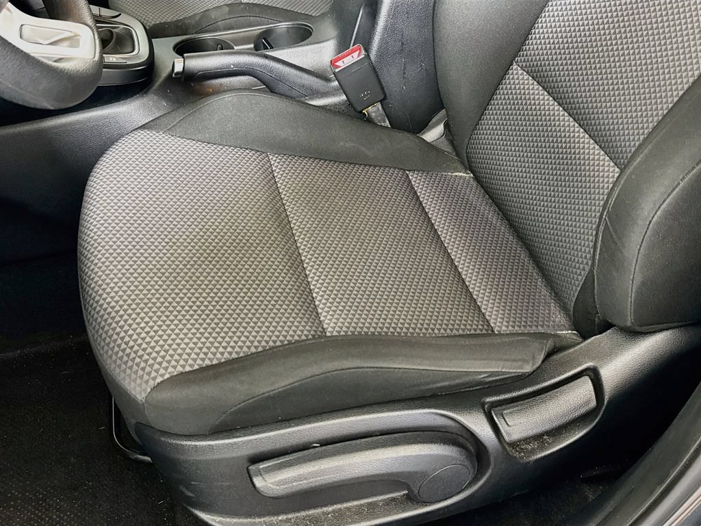 Used 2022 Kia Soul LX FWD image 18