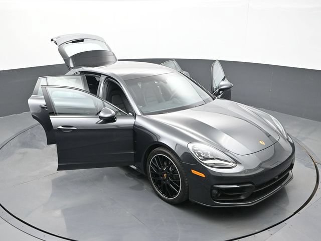 Certified 2023 Porsche Panamera 4 w/ Assistance Package AWD/4WD image 33