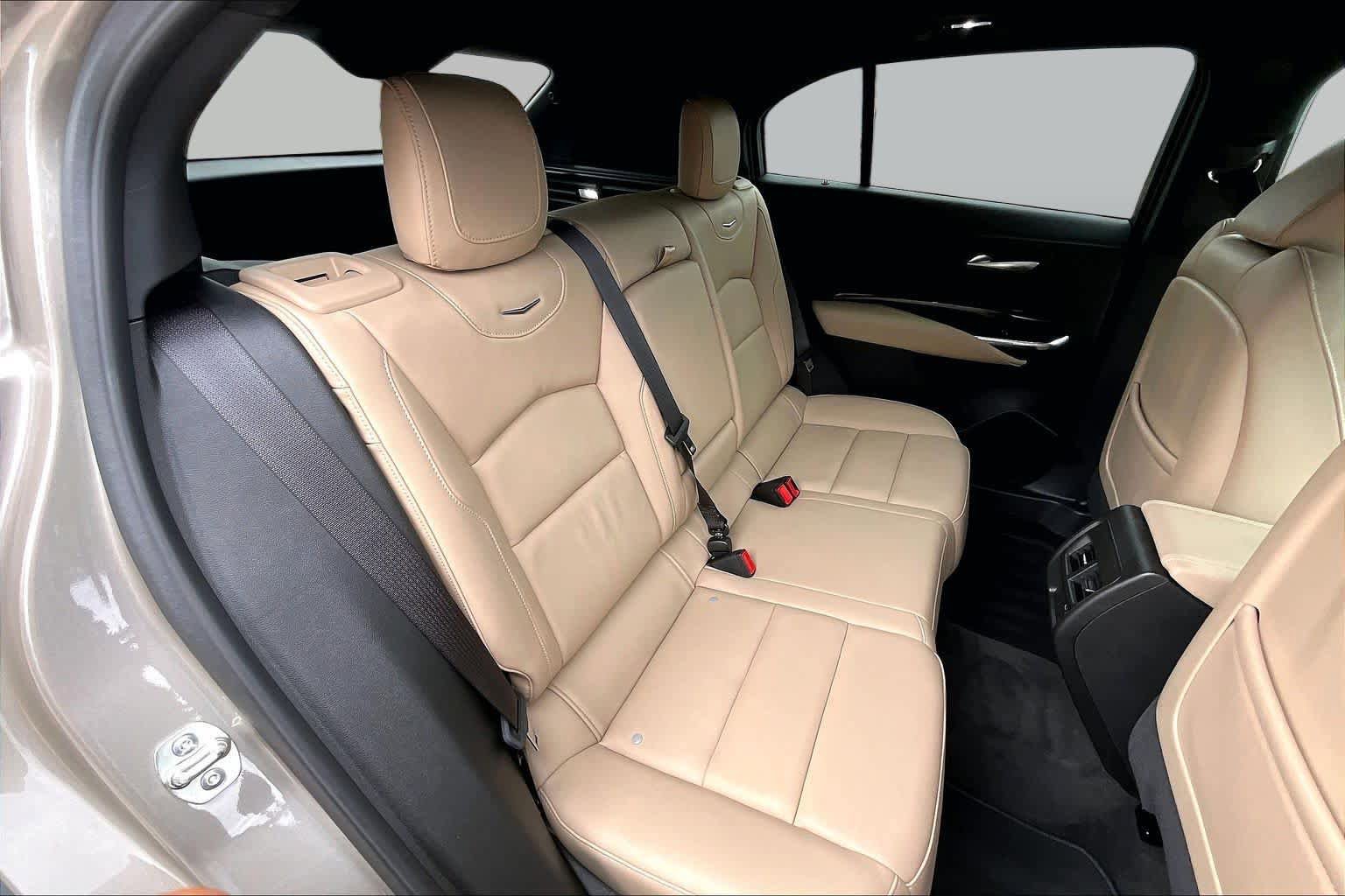 Used 2025 Cadillac XT4 Premium Luxury FWD image 20