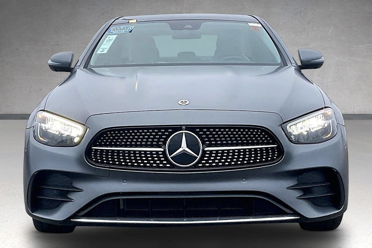 Used 2022 Mercedes-Benz E 350 Sedan w/ AMG Line Exterior image 3