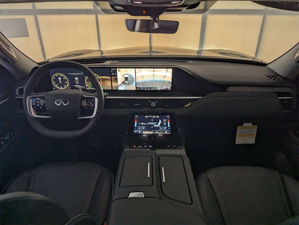 Used 2025 INFINITI QX80 Luxe image 10