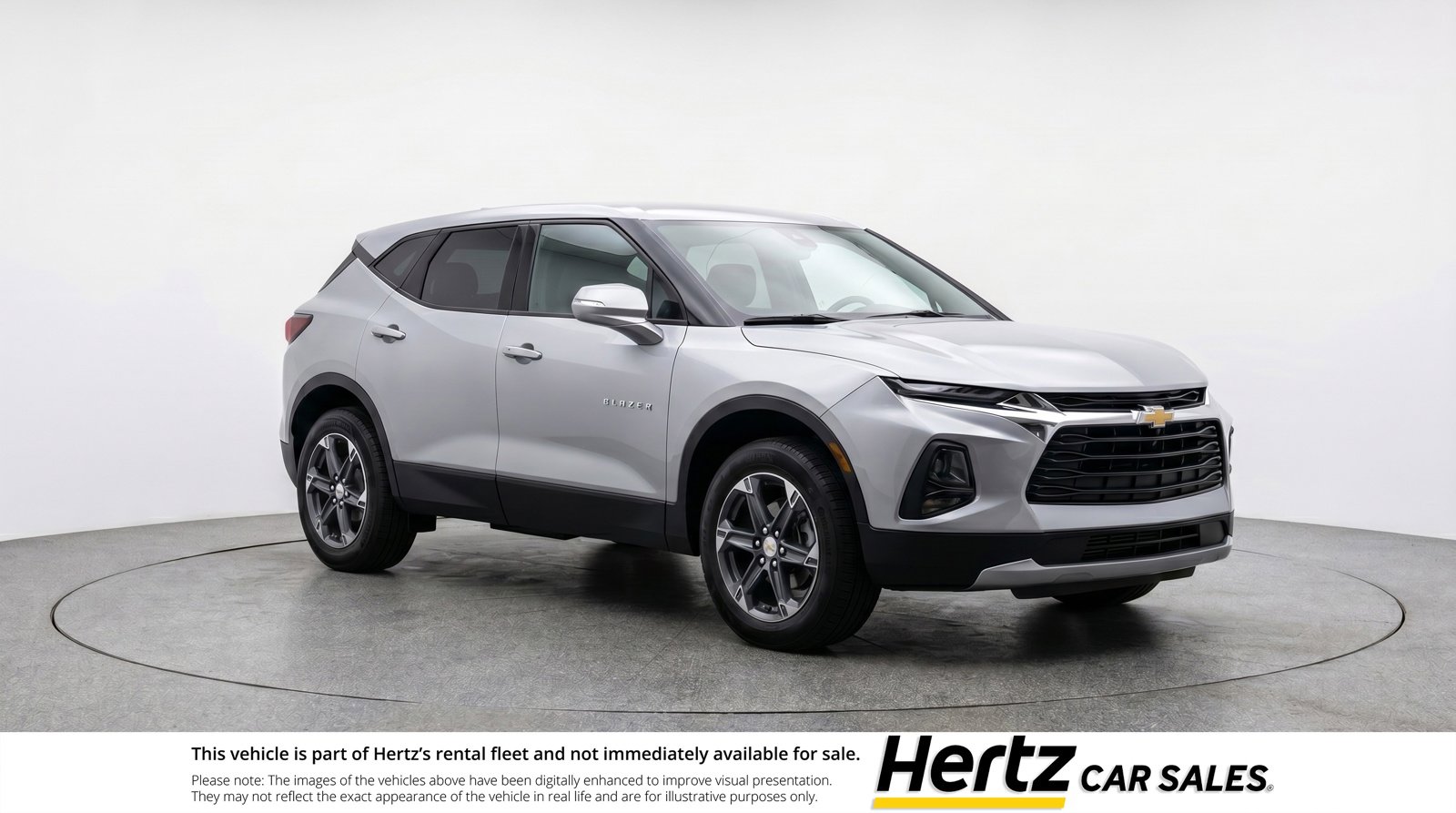 Used 2025 Chevrolet Blazer LT FWD image 1
