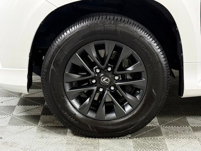 Used 2022 Lexus GX 460 Premium w/ Premium Plus Package AWD/4WD image 14