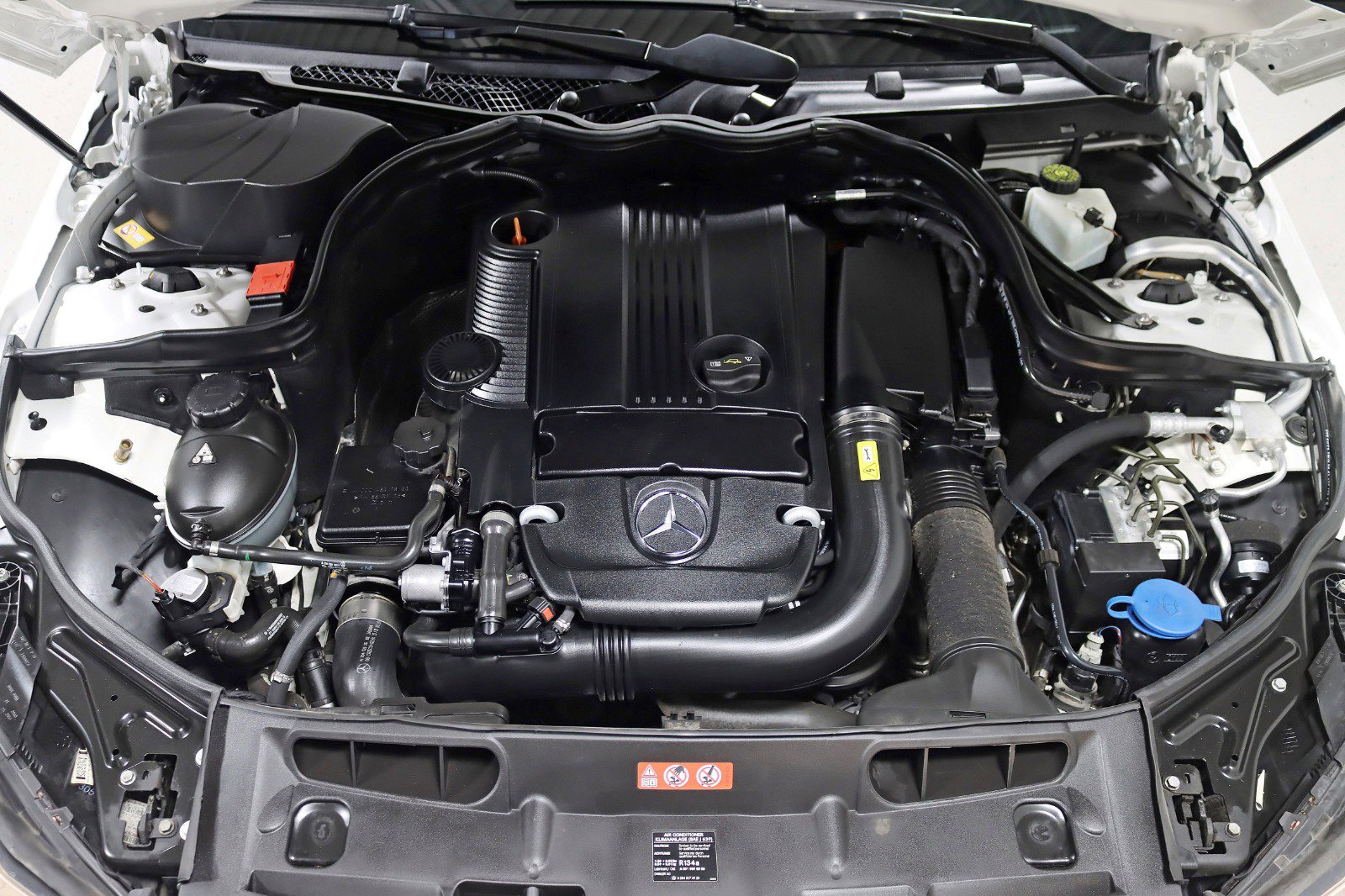 Used 2013 Mercedes-Benz C 250 Coupe image 32
