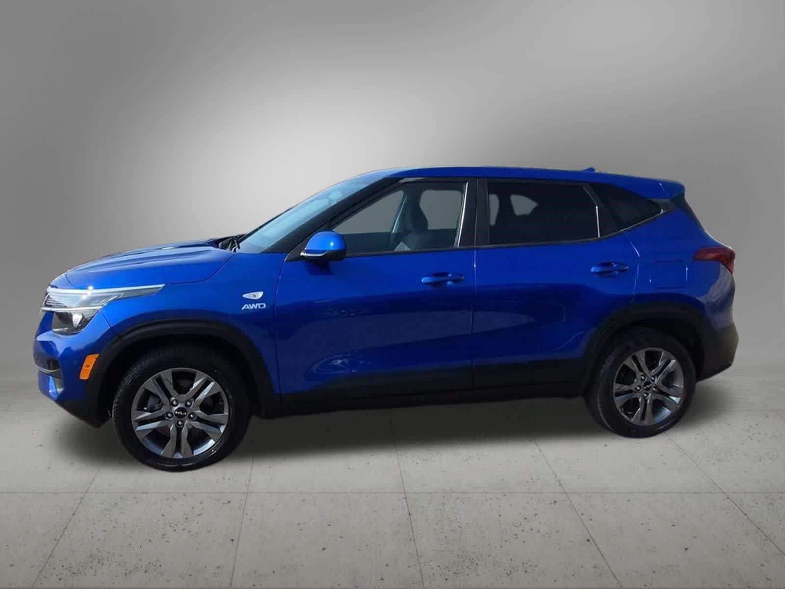 Used 2022 Kia Seltos LX AWD/4WD image 3