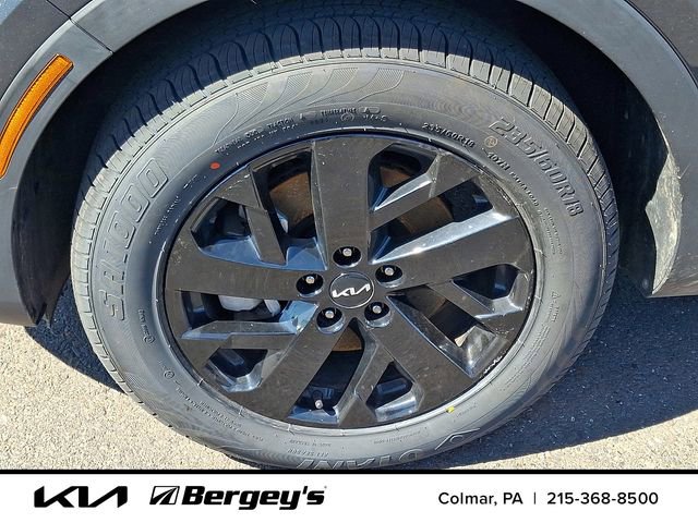Used 2023 Kia Sorento S w/ Panoramic Sunroof Package image 10