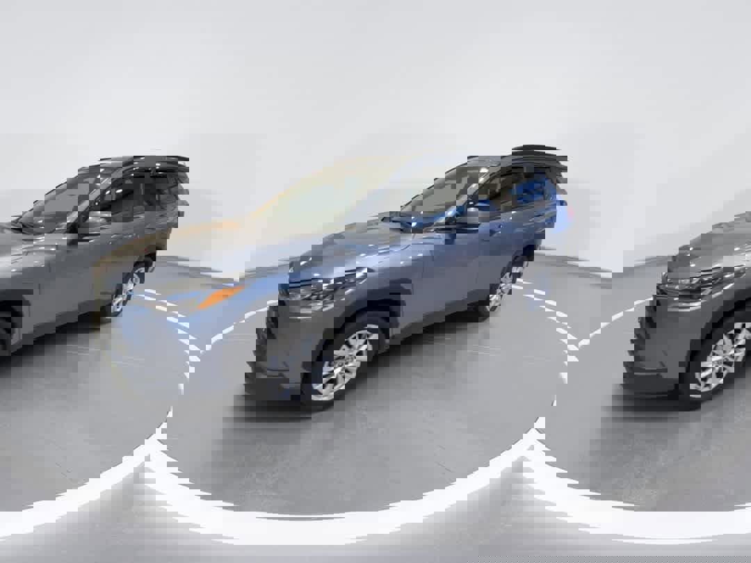 Certified 2022 Toyota Corolla Cross LE image 4