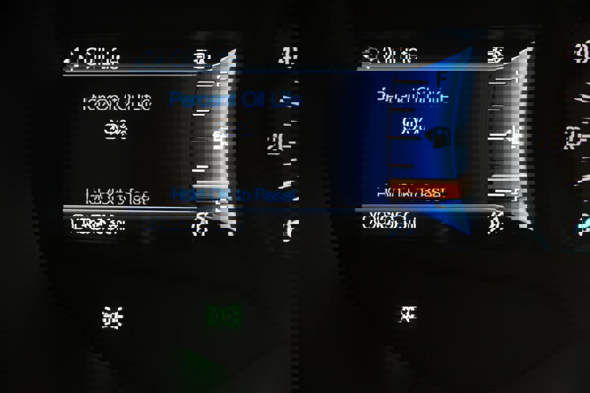 Used 2024 Ford Edge SEL w/ Convenience Package image 37