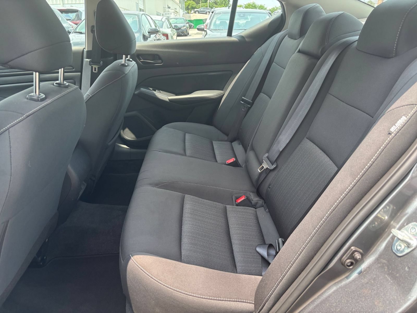 Used 2025 Nissan Altima 2.5 SV FWD image 21