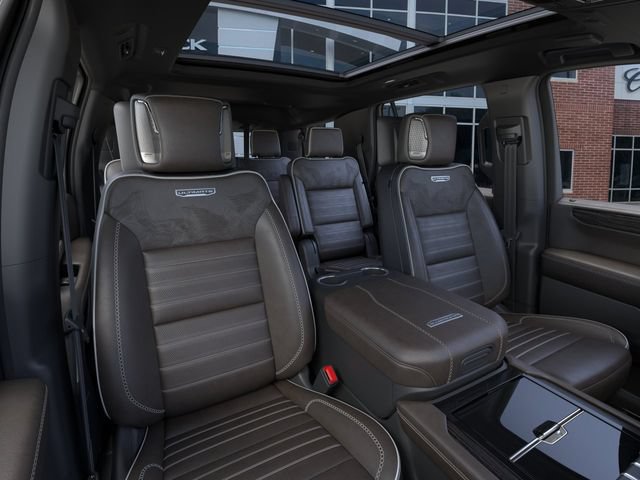 New 2026 GMC Yukon Denali Ultimate AWD/4WD image 16