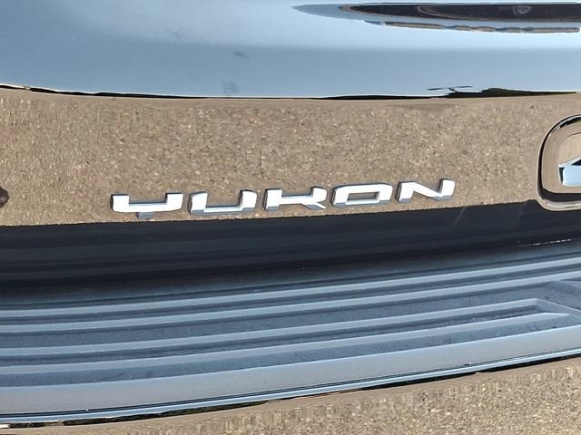 Used 2023 GMC Yukon SLT w/ SLT Premium Package image 31