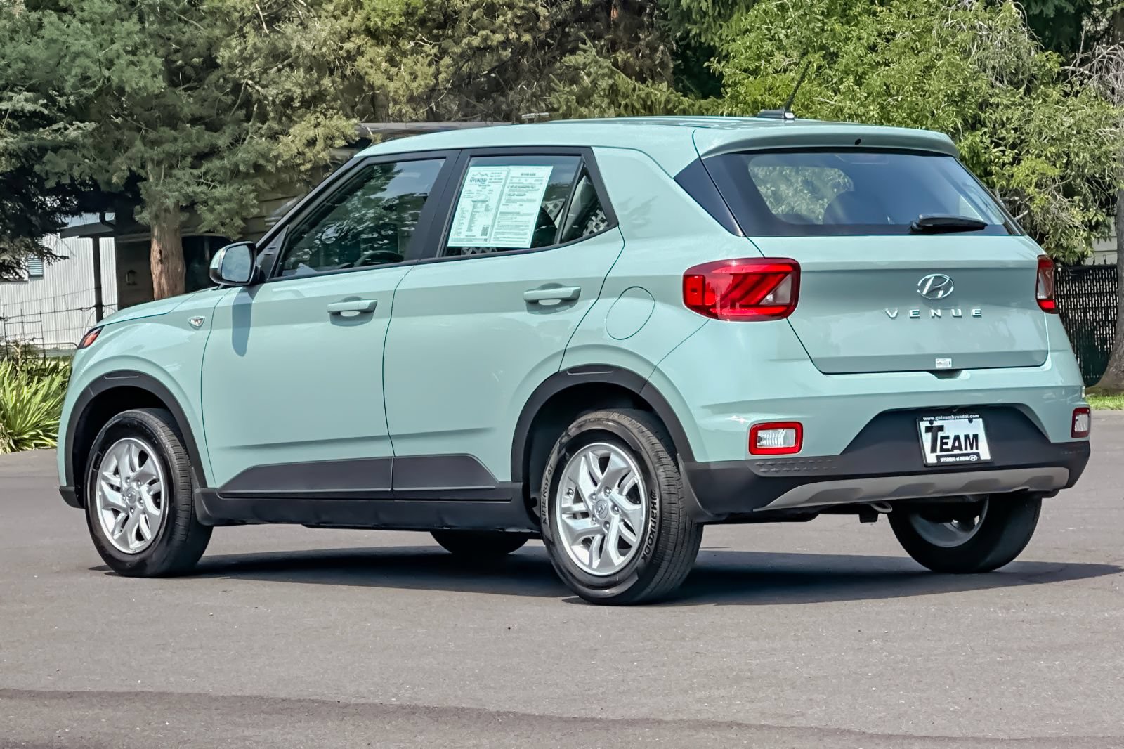 Certified 2026 Hyundai Venue SE FWD image 6