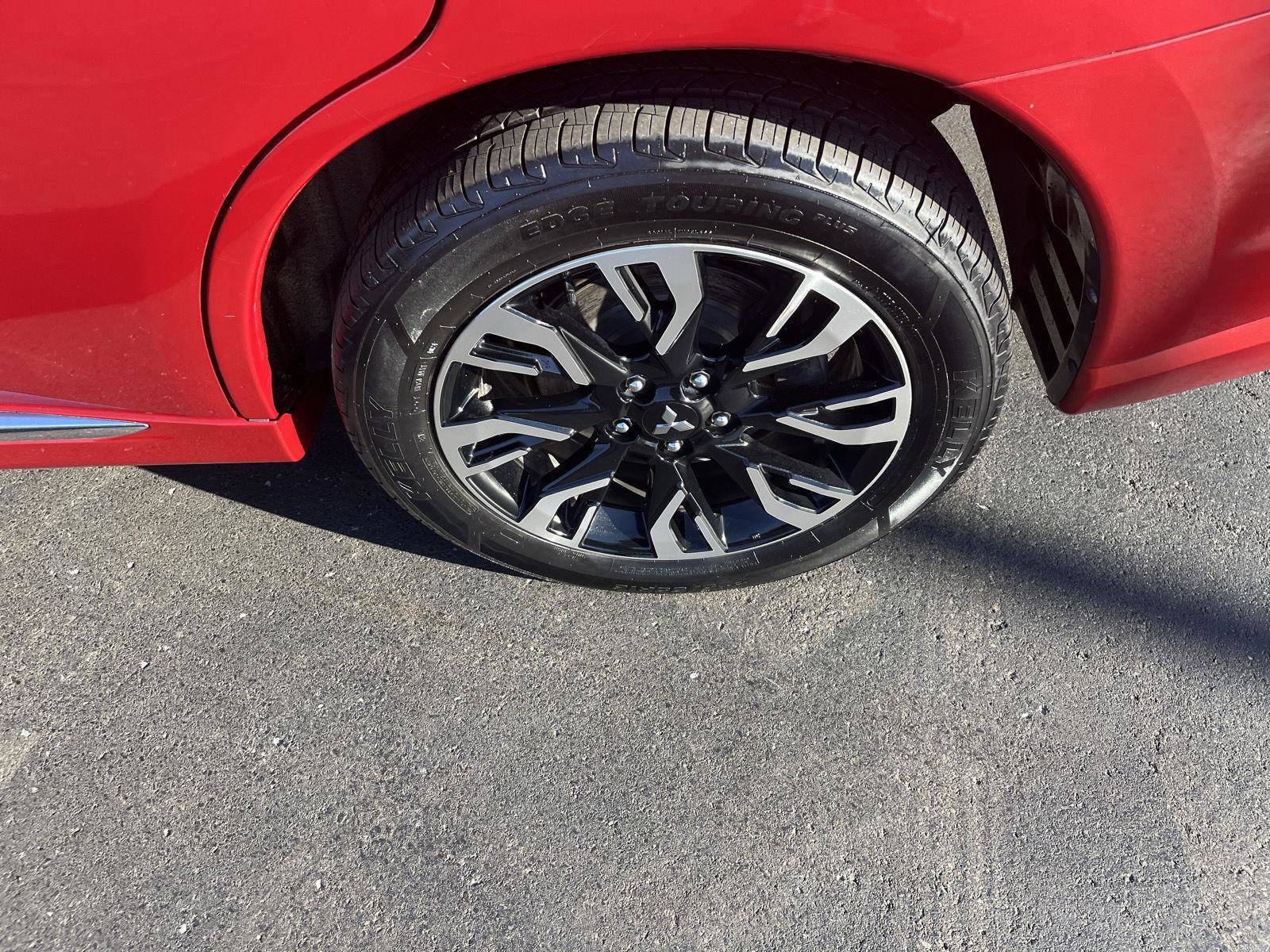 Used 2018 Mitsubishi Outlander GT AWD/4WD image 34