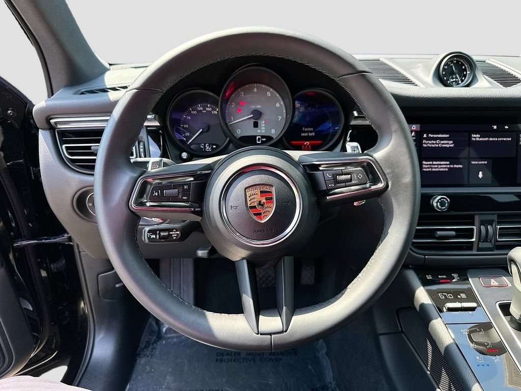 Certified 2025 Porsche Macan S AWD/4WD image 12