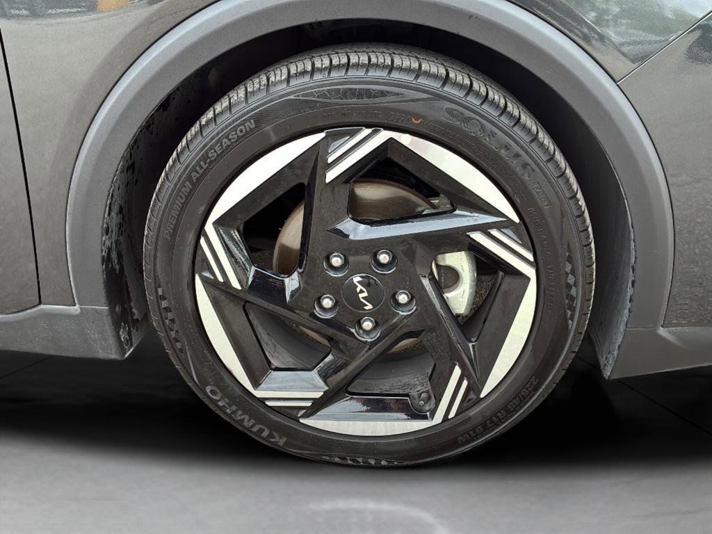 Certified 2025 Kia K4 EX image 31