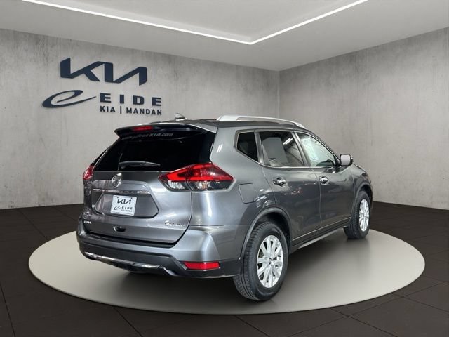 Used 2018 Nissan Rogue SV AWD/4WD image 13