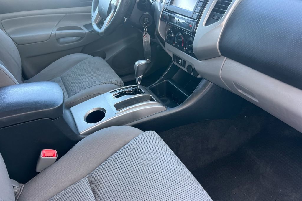 Used 2013 Toyota Tacoma PreRunner w/ TRD Off-Road Pkg RWD image 19