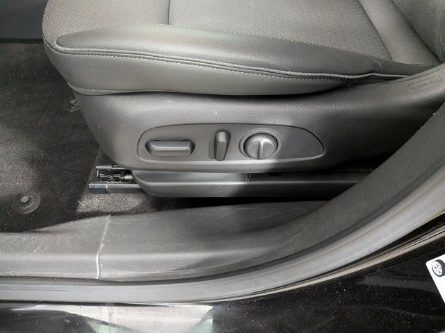 Used 2024 Buick Encore GX Preferred w/ Comfort Package FWD image 15
