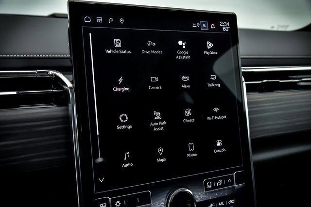 New 2025 GMC Sierra EV Denali image 18