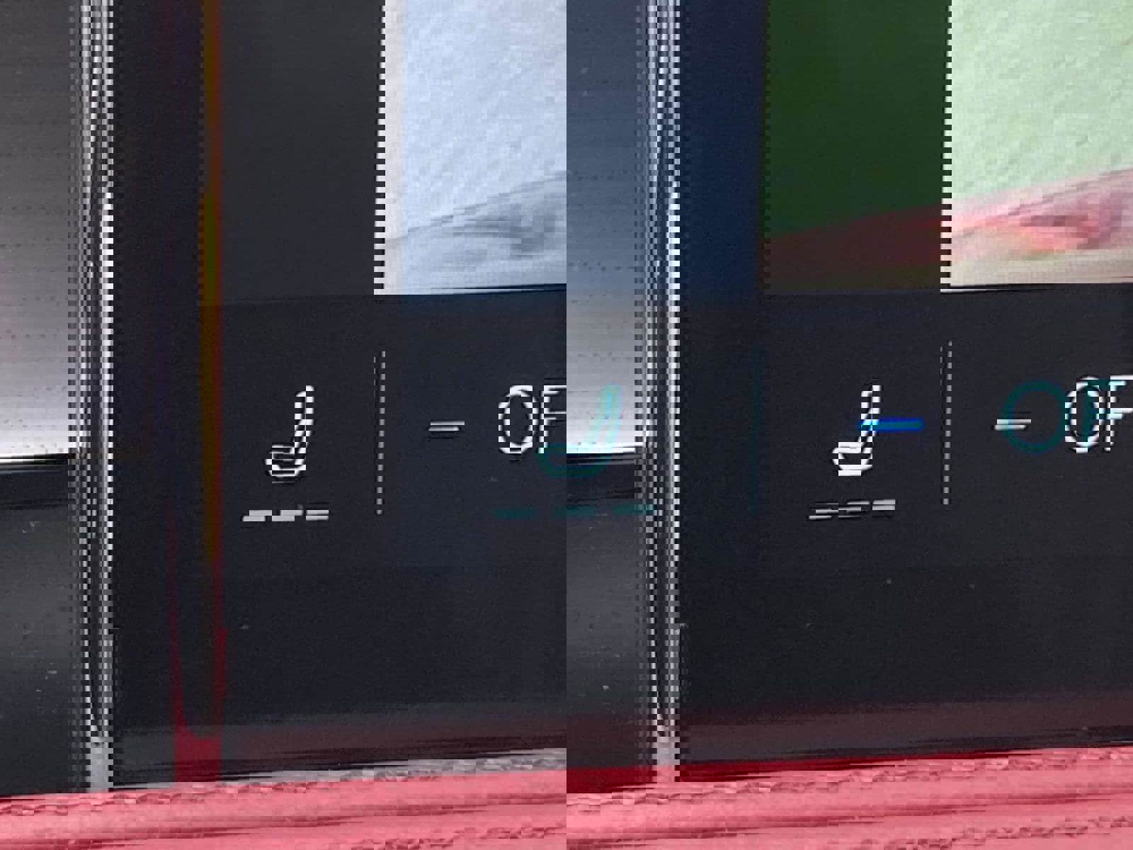 New 2025 Lincoln Corsair Reserve w/ Equipment Group 202A image 25