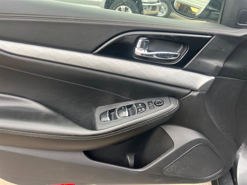 Used 2017 Nissan Maxima 3.5 SL FWD image 36