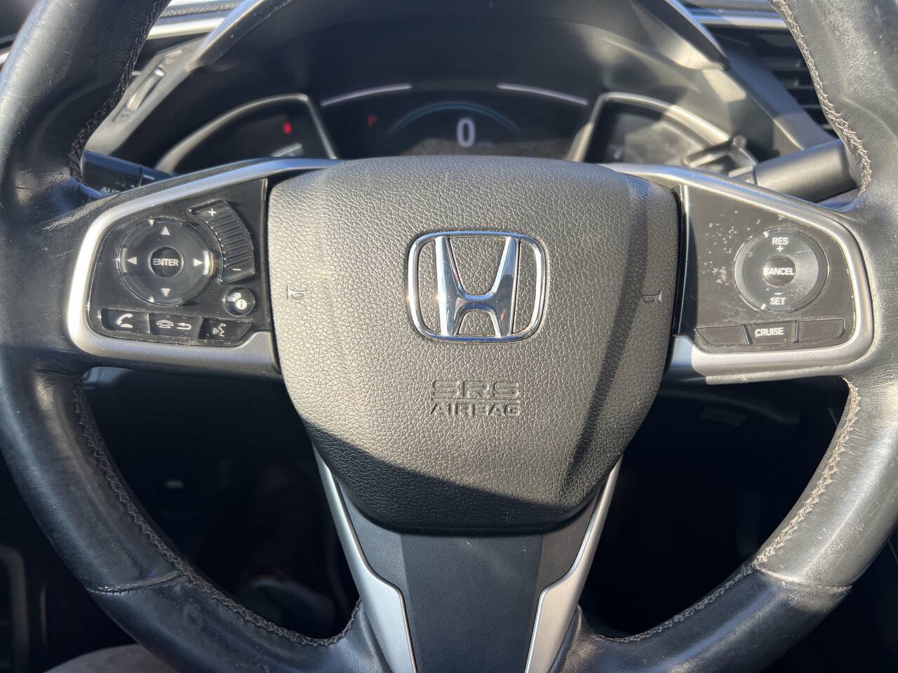 Used 2018 Honda Civic EX-L image 9