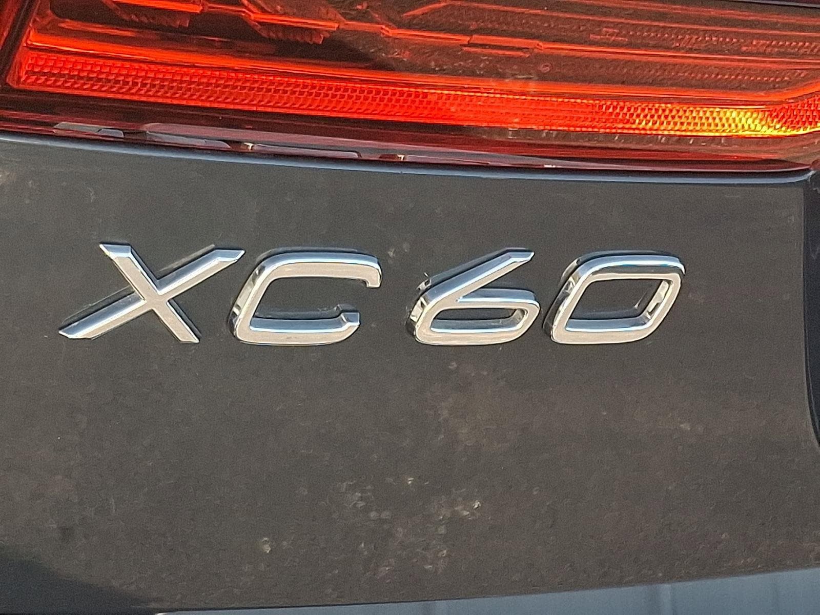 Certified 2024 Volvo XC60 B5 Ultimate w/ Protection Package Premier AWD/4WD image 29