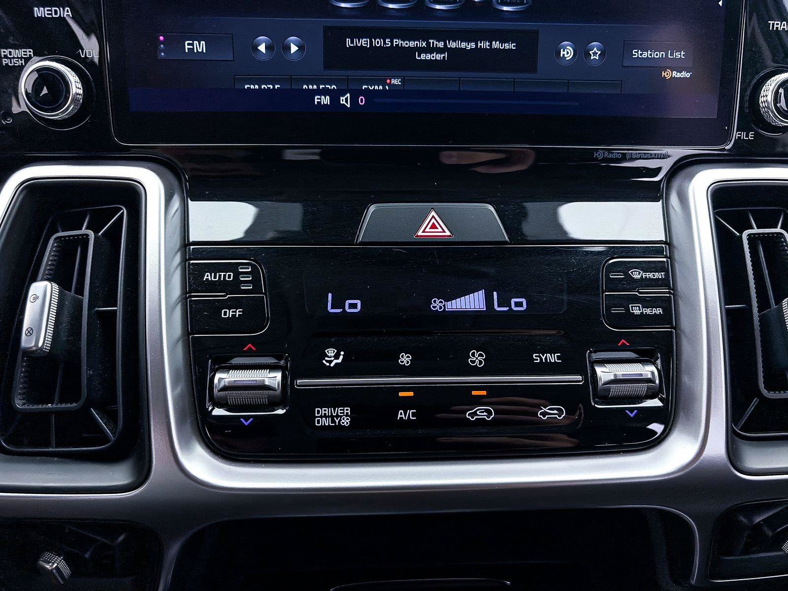 Used 2022 Kia Sorento S FWD image 23