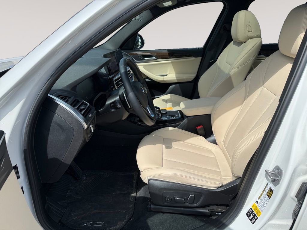 Certified 2024 BMW X3 xDrive30i w/ Premium Package image 2