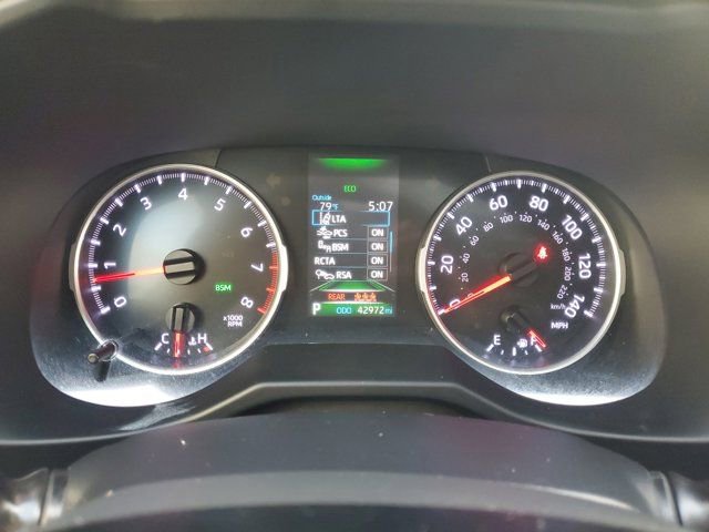 Used 2020 Toyota RAV4 XLE Premium image 24