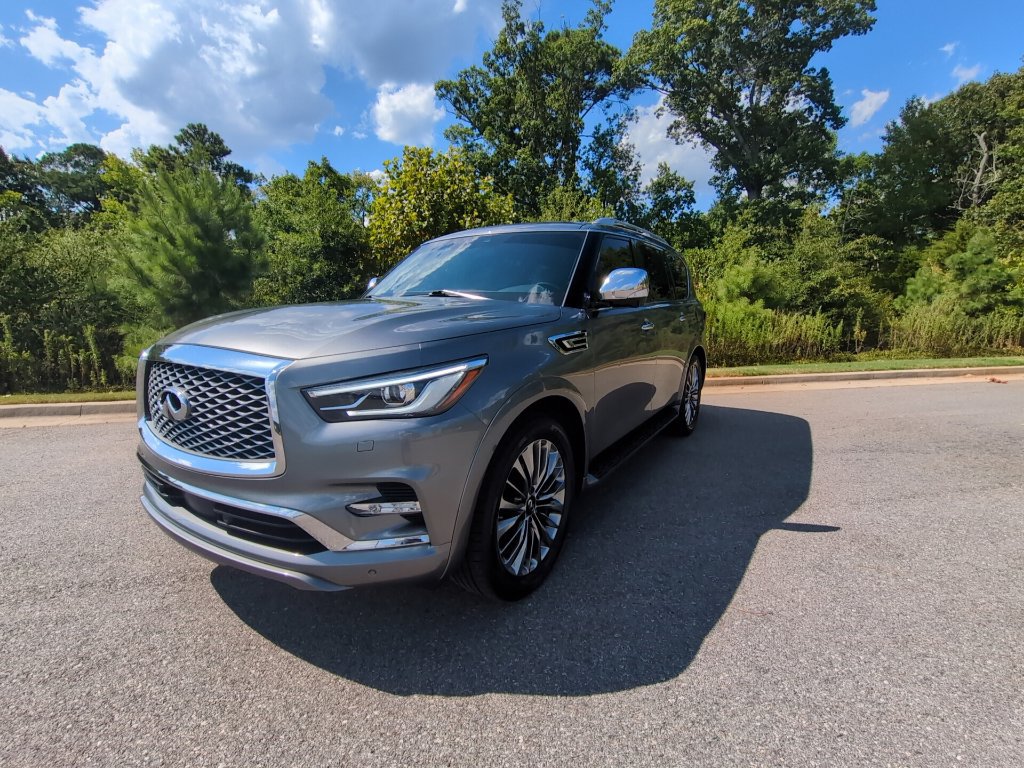 Used 2021 INFINITI QX80 Sensory w/ Cargo Package AWD/4WD image 4
