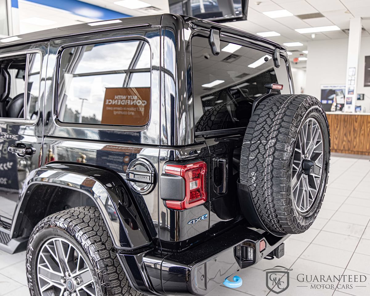 Used 2024 Jeep Wrangler High Altitude AWD/4WD image 14