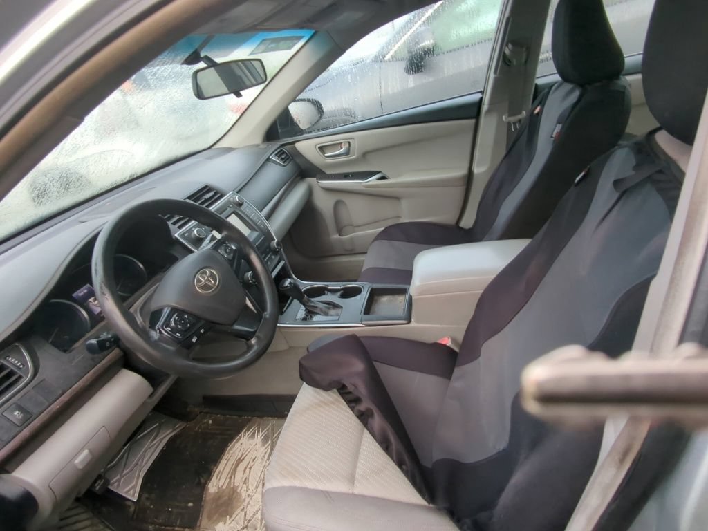 Used 2016 Toyota Camry LE FWD image 6