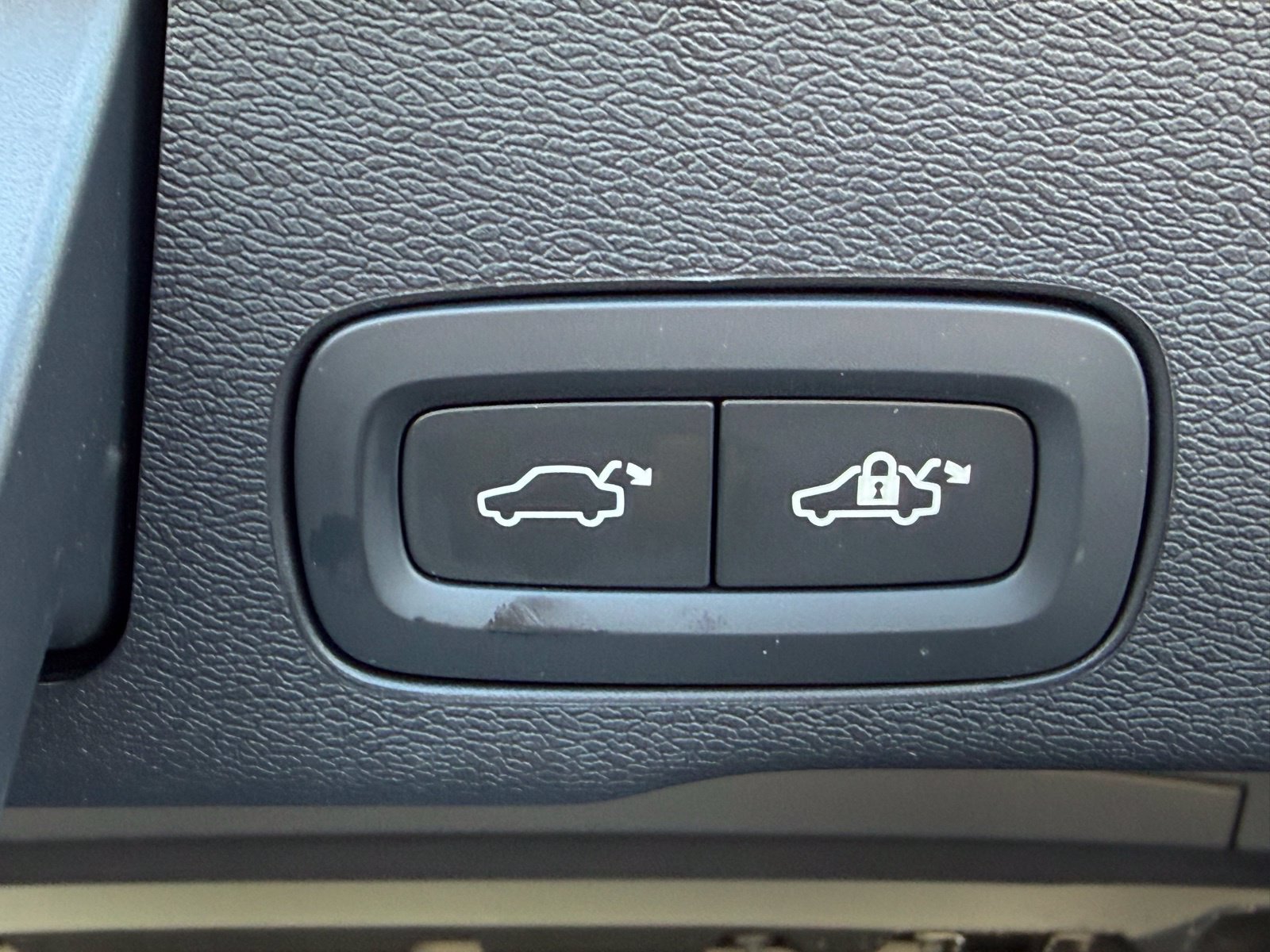 New 2026 Volvo EX90 Ultra AWD/4WD image 47