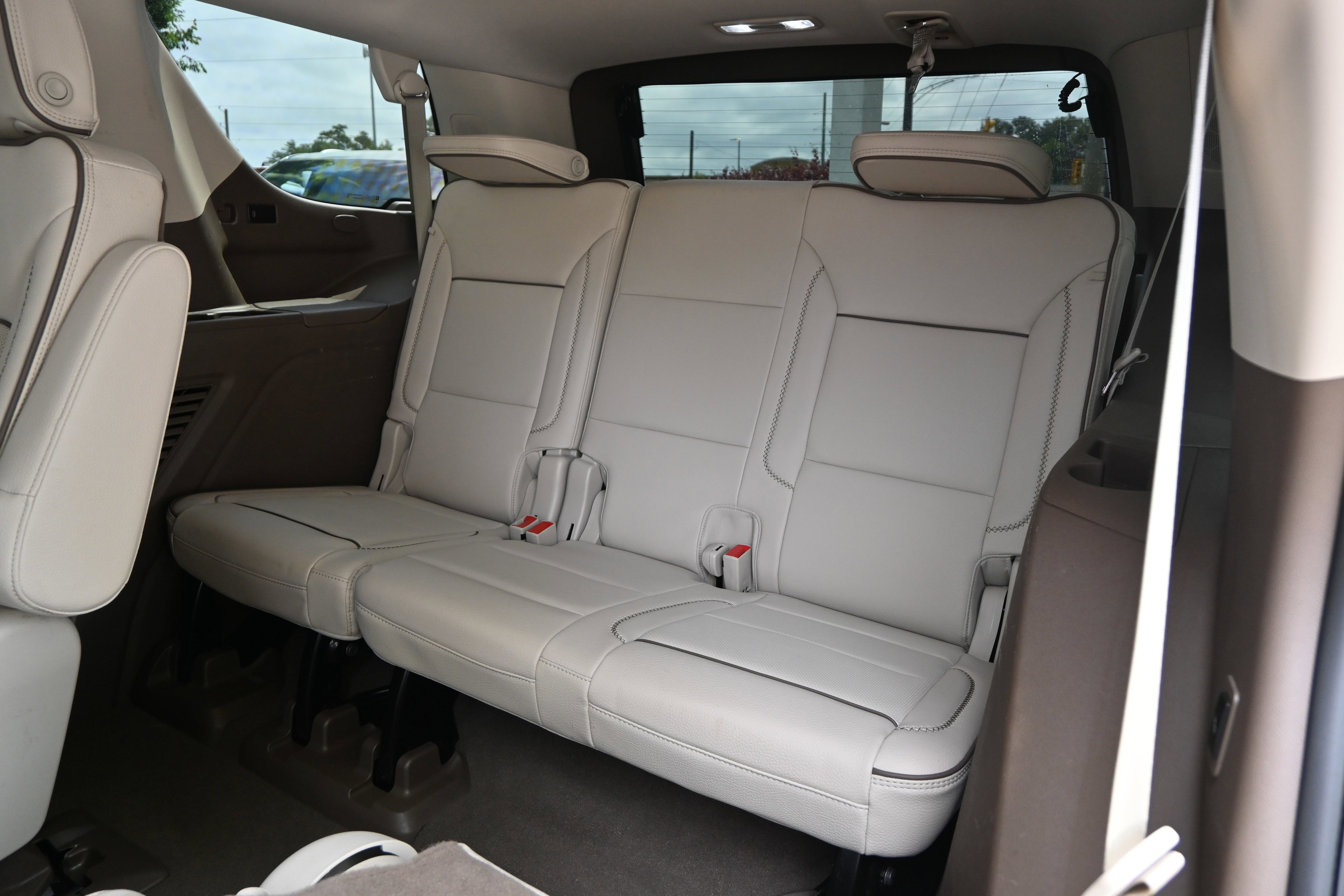 Used 2023 GMC Yukon Denali AWD/4WD image 34