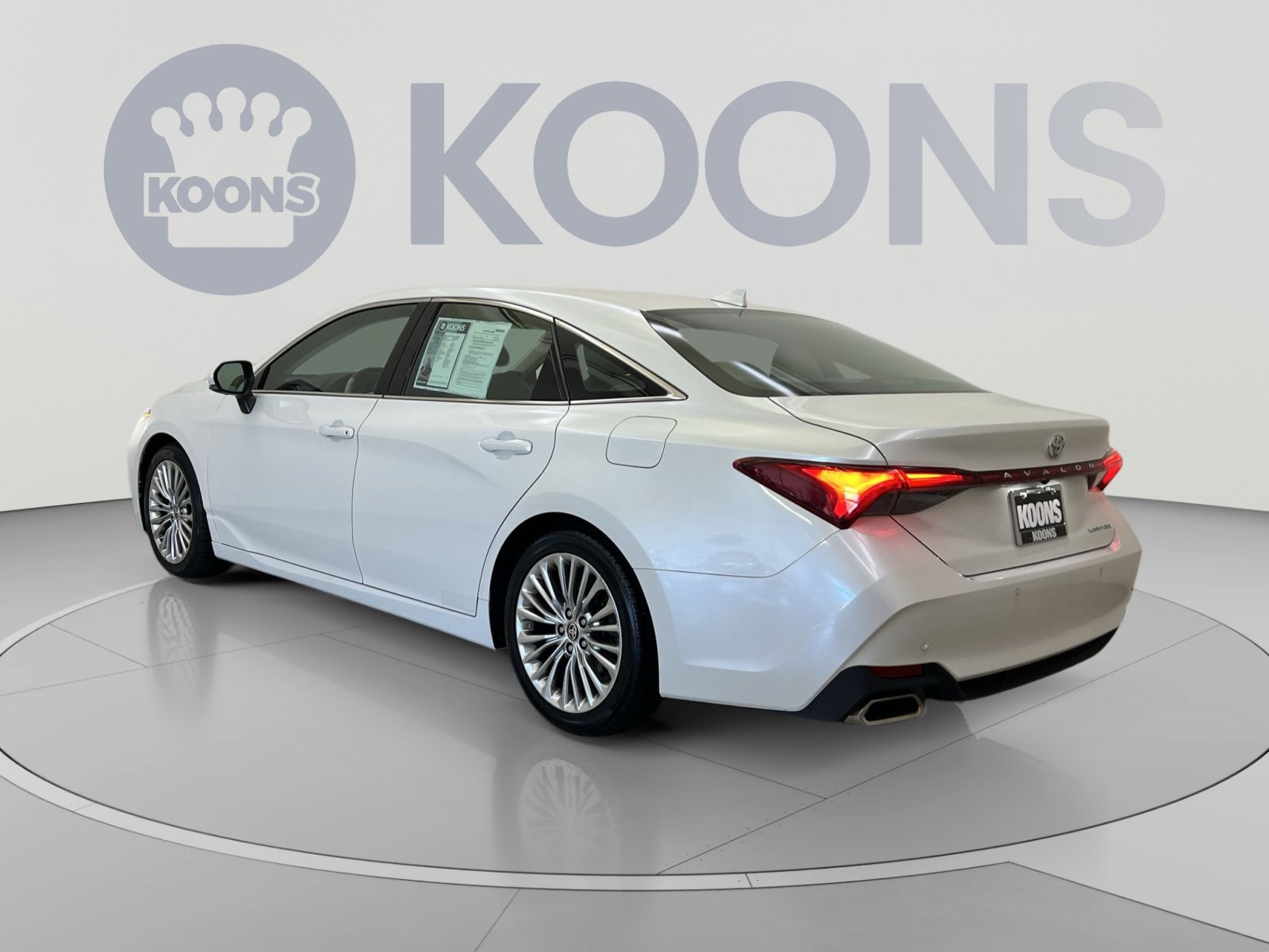 Used 2020 Toyota Avalon Limited w/ Advanced Safety Package FWD image 7