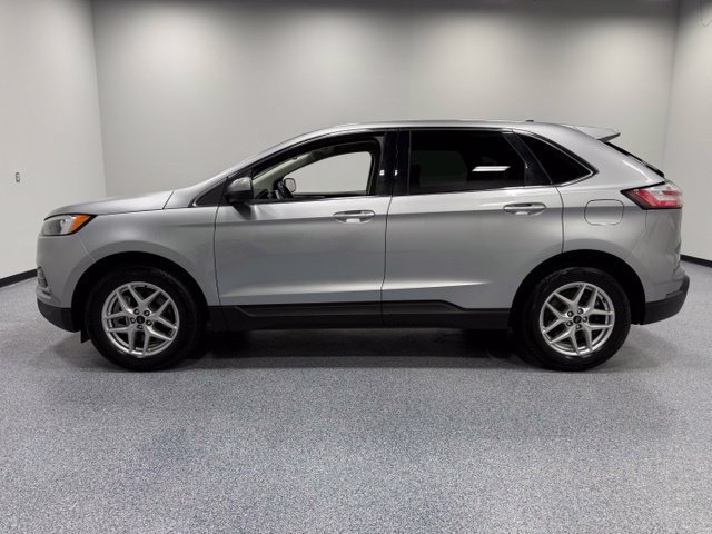 Used 2024 Ford Edge SEL AWD/4WD image 8