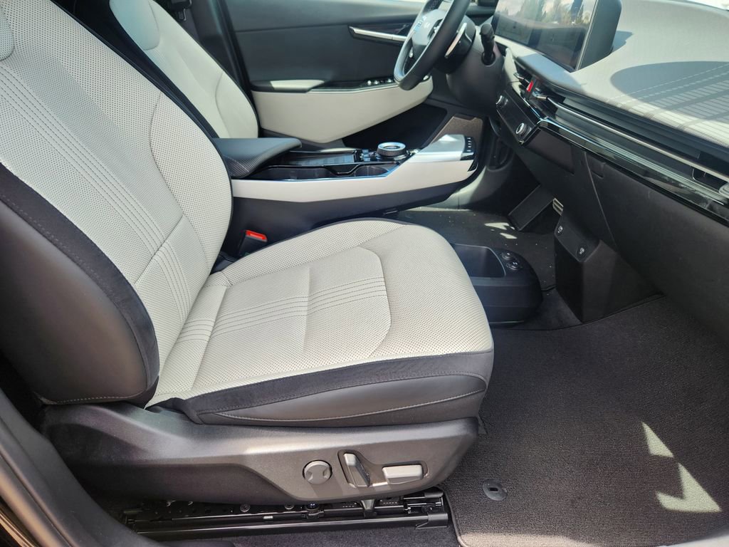 Certified 2024 Kia EV6 GT-Line w/ GT-Line White Seat Package AWD/4WD image 19