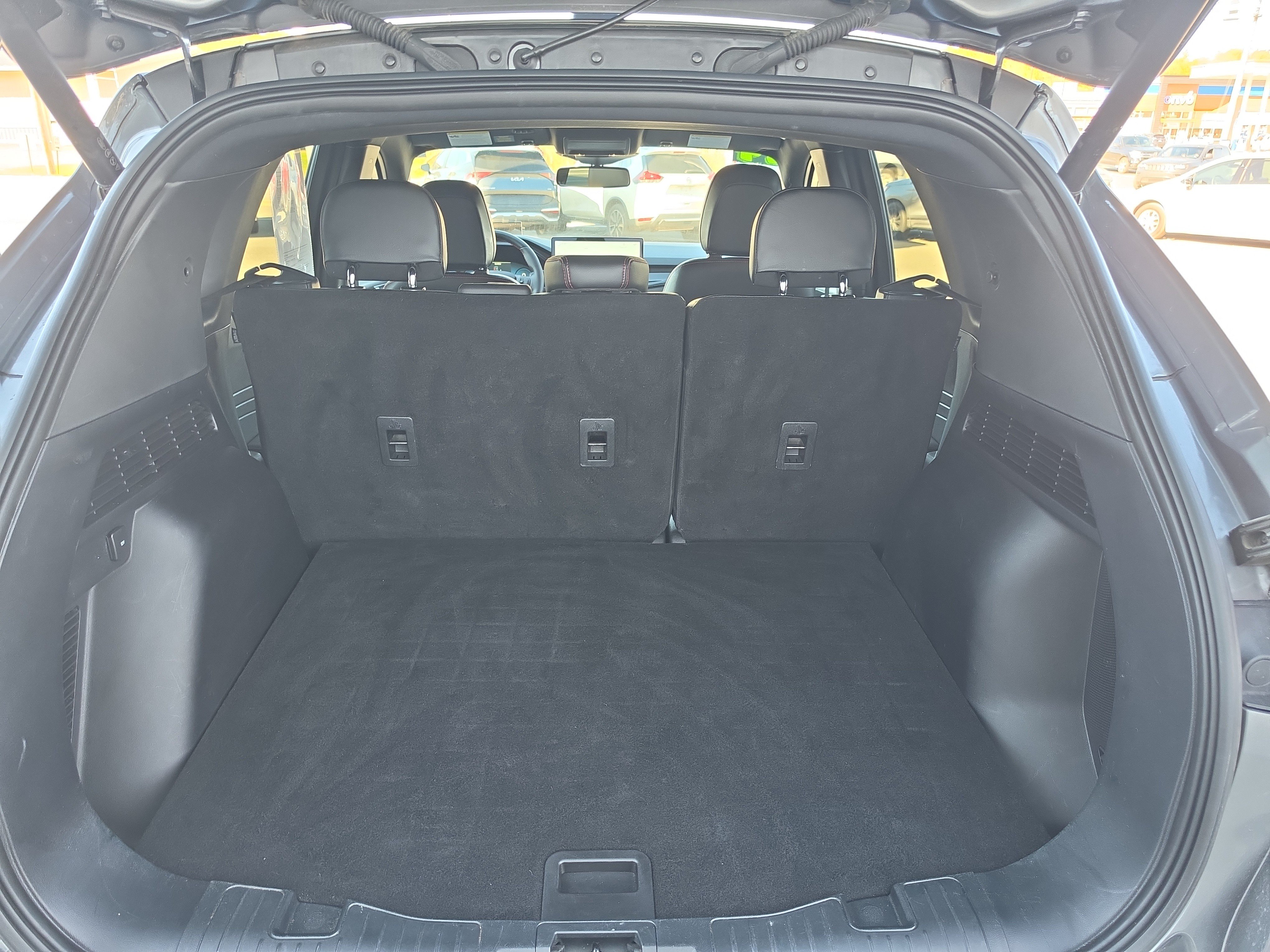 Used 2024 Ford Escape ST-Line Elite w/ Premium Technology Package AWD/4WD image 5