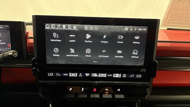 Used 2026 GMC Hummer EV 3X w/ Carbon Fiber Edition Package AWD/4WD image 38