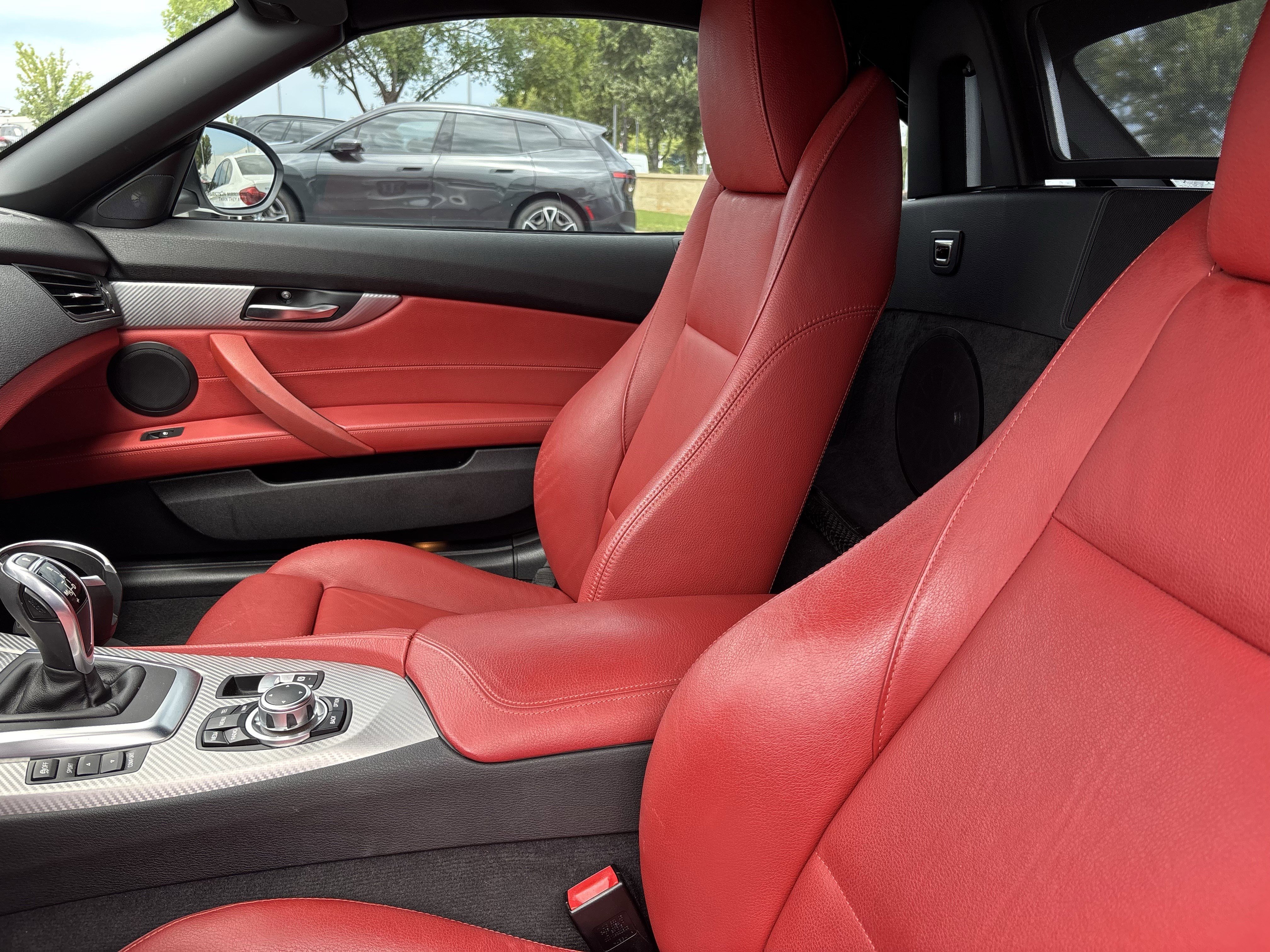Used 2016 BMW Z4 sDrive35i RWD image 38